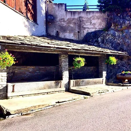 Maison St Pierre Хостел *