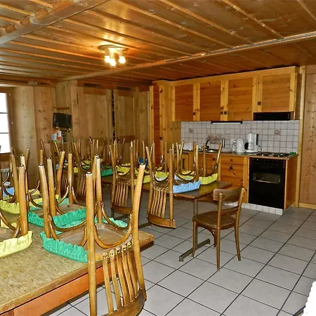 Maison St Pierre Хостел *